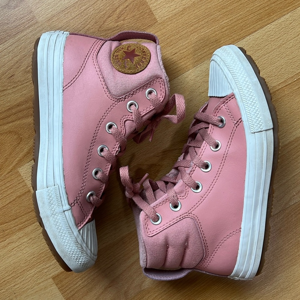 Pink Converse - Fleece lined!